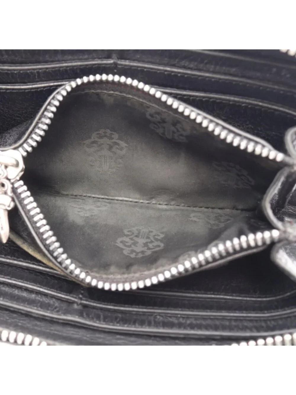 Chrome Hearts Round Wallet Dagger Zip Leather Plain Zip Around